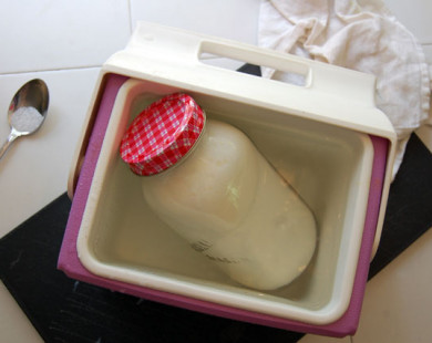 Bỏ túi ngay công thức làm sữa chua không đường siêu đơn giản