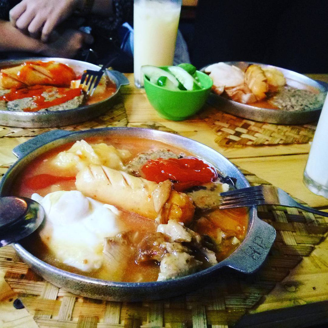 8 món ăn ngon nổi tiếng làm nên tên tuổi của khu ẩm thực Nghĩa Tân