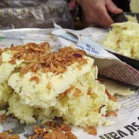 Tuyết đối không dùng giấy báo gói thực phẩm