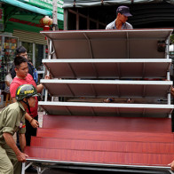 Nha Trang tháo dỡ nhiều công trình chiếm vỉa hè