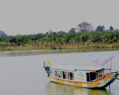 Dựng không gian Trịnh bên bờ sông Hương