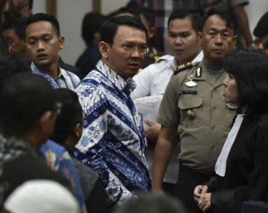 Indonesia sốc vì Tỉnh trưởng Jakarta bị kết tội báng bổ đạo Hồi
