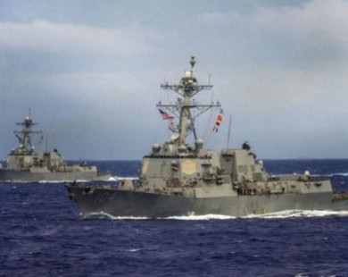 Mỹ lần đầu tuần tra Biển Đông dưới thời ông Trump