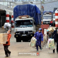 Mua bán với Trung Quốc: Chỉ mới làm ăn với “lái nhỏ” mà đã “dẹp tiệm”