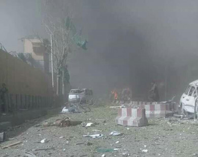 Nổ bom xe gần Đại sứ quán Đức ở Afghanistan, hàng chục người chết