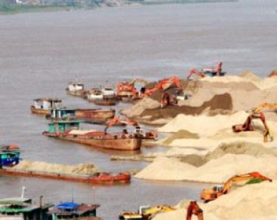 Việt Nam nhập cát từ Campuchia: Tự lấy đá ghè chân?