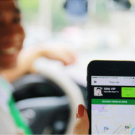 Hệ lụy nào nếu Uber, Grab rời khỏi Việt Nam?