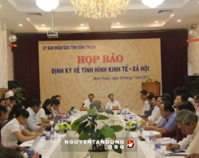 Khởi kiện Bộ TN&MT nếu không rút giấy phép ở biển Bình Thuận
