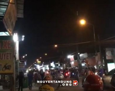 Gần 100 thanh niên cầm dao kiếm chém nhau giữa phố ở Đồng Nai