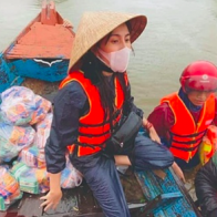 Ném đá khi đi từ thiện - Xin hãy làm điều gì đó để cuộc sống tích cực hơn