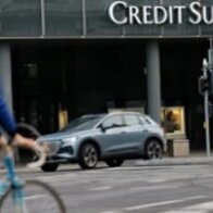 Cổ phiếu chạm đáy và có lúc bị ngừng giao dịch, Credit Suisse kêu gọi NHTW Thuỵ Sĩ 'ra tay' hỗ trợ