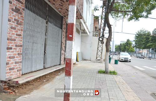 Chính quyền thành phố tạm ngưng dọn dẹp vỉa hè vì bị dân phản ứng - ảnh 7