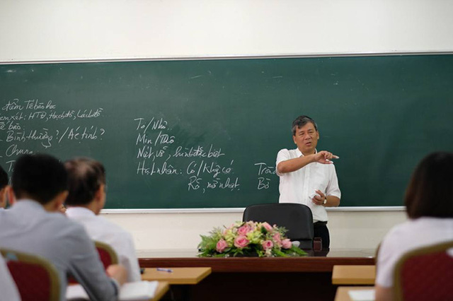 
Hình ảnh Giáo sư Trí trong buổi giảng dạy cuối cùng. Ảnh: Facebook
