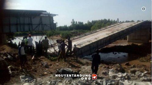 Cầu Trung Quốc sắp khánh thành đổ sập ở Kenya