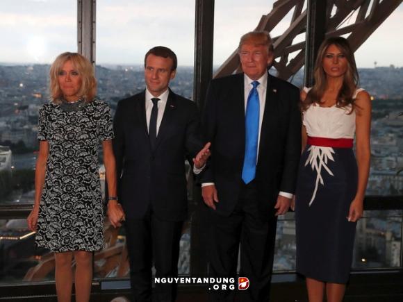 Ông Trump được chiêu đãi tiệc tối trên tháp Eiffel