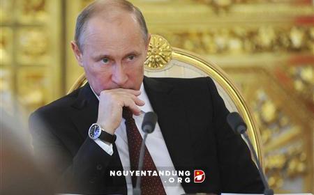 Mua gom trăm tấn vàng: Putin phòng thủ trước biến động