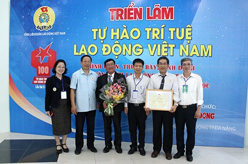 Thiết bị Vi điểm phẫu thuật: Top 10 sản phẩm Tự hào Trí tuệ Việt Nam 2017 - 2