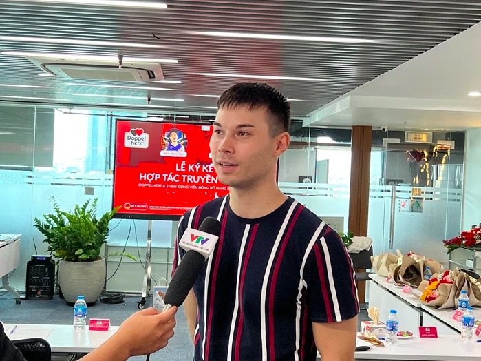 VinCent Nguyễn và Tâm Đinh ký kết hợp tác truyền thông cùng Doppelherz