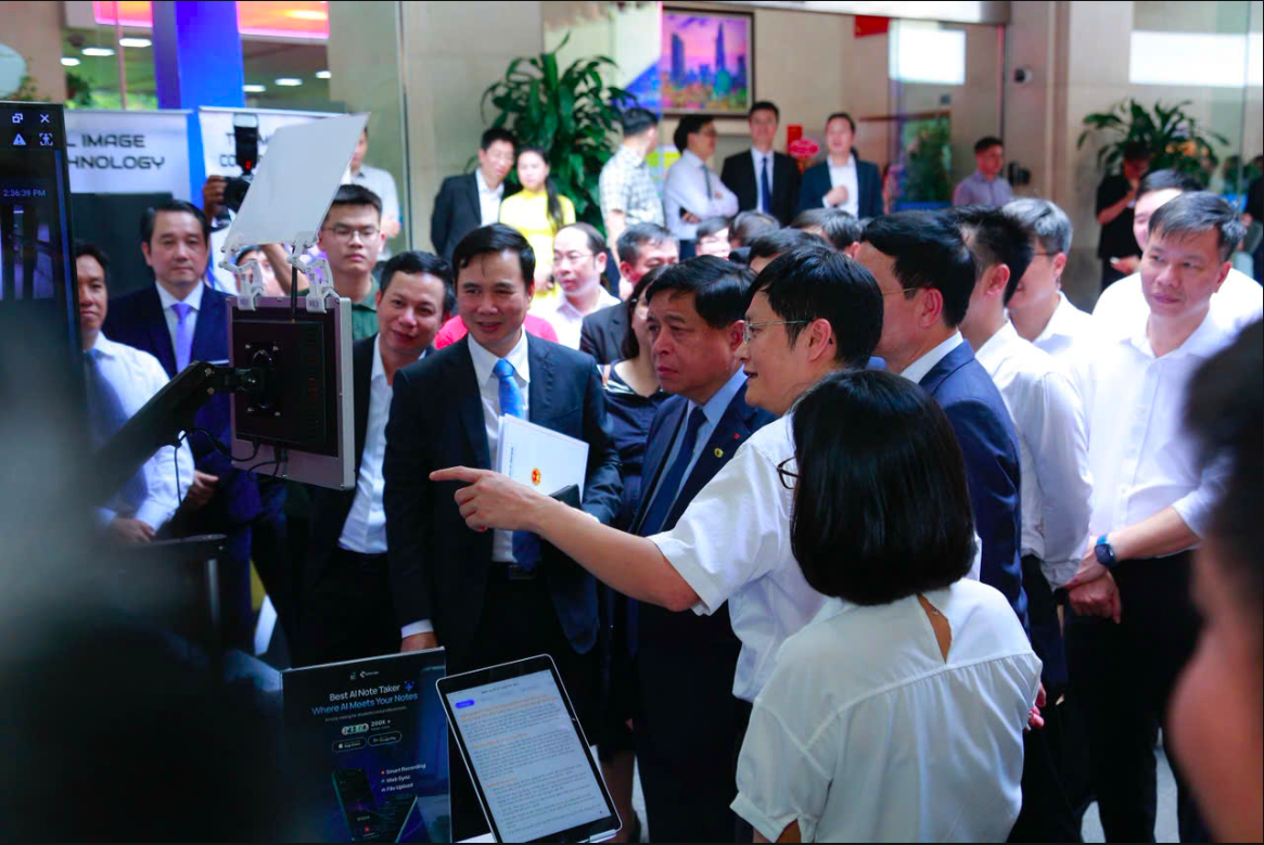 Vietsens mang giải pháp y tế thông minh VNyTe đến Ngày hội Khoa học và Công nghệ Việt Nam 2025